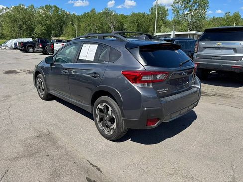 Used 2021 Subaru Crosstrek 2.5i Limited w/ Moonroof Package 1 AWD/4WD image 2