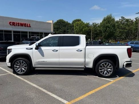 Used 2024 GMC Sierra 1500 Denali w/ Denali Reserve Package AWD/4WD image 4