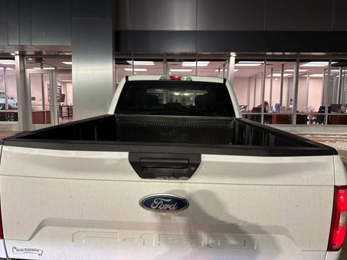 Used 2019 Ford F150 XLT w/ Trailer Tow Package image 6