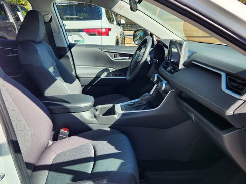 Certified 2025 Toyota RAV4 XLE image 15