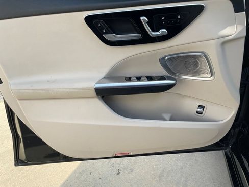 Used 2022 Mercedes-Benz C 300 Sedan image 17