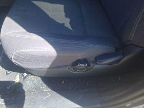 Used 2019 Toyota Tacoma TRD Off-Road w/ Technology Package image 7