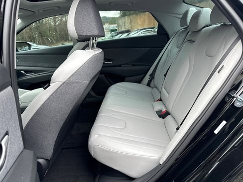 New 2026 Hyundai Elantra Limited image 11