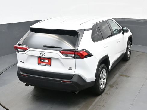 Used 2024 Toyota RAV4 LE image 37