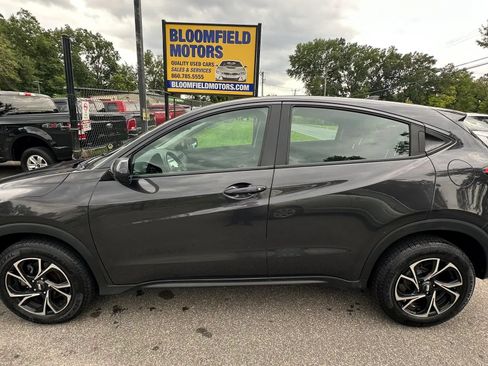 Used 2016 Honda HR-V LX image 8