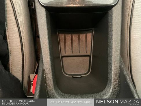 Used 2021 Chevrolet TrailBlazer LT AWD/4WD image 36