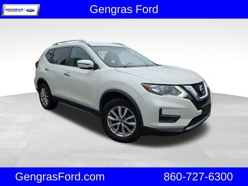 Used 2017 Nissan Rogue SV AWD/4WD image 1