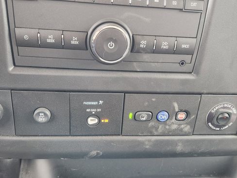 New 2024 Chevrolet Express 3500 w/ Power Convenience Package image 19