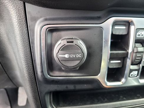 Used 2024 Jeep Gladiator Sport image 20