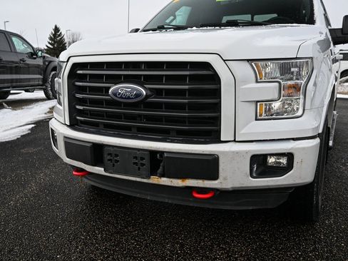 Used 2015 Ford F150 XLT w/ Equipment Group 302A Luxury image 11