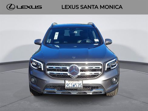 Used 2022 Mercedes-Benz GLB 250 w/ Premium Package Lite image 2