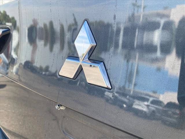 Used 2025 Mitsubishi Outlander SEL Black Edition AWD/4WD image 16