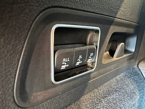 Used 2026 Mercedes-Benz GLS 450 4MATIC image 42