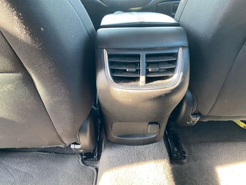 Used 2024 Chevrolet Malibu LT image 29