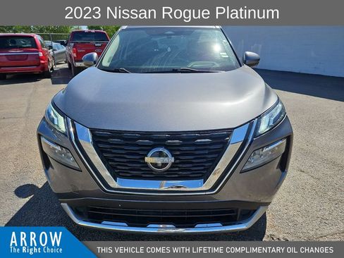 Used 2023 Nissan Rogue Platinum w/ Platinum Premium Package FWD image 3