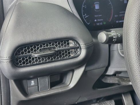 Used 2024 Honda HR-V LX image 16