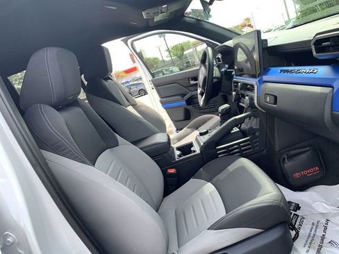 Certified 2025 Toyota Tacoma TRD Sport image 14