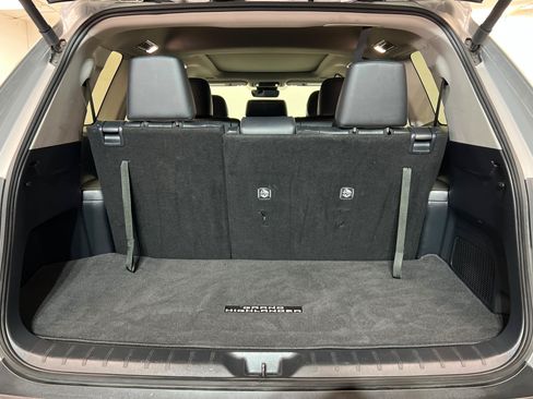 Certified 2025 Toyota Grand Highlander AWD image 24
