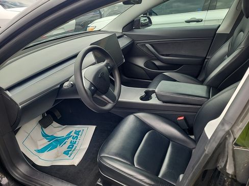 Used 2019 Tesla Model 3 Standard Range RWD image 6