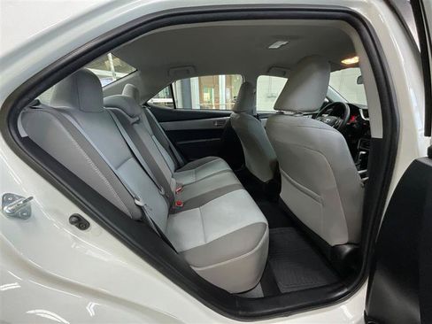 Used 2018 Toyota Corolla LE FWD image 24