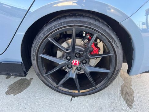 Used 2025 Honda Civic Type R image 25