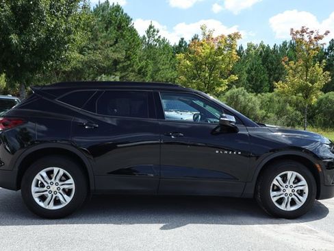 Used 2021 Chevrolet Blazer LT AWD/4WD image 3