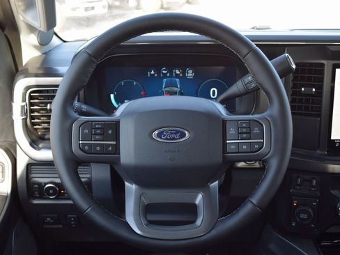 New 2026 Ford F250 Lariat w/ FX4 Off-Road Package image 8