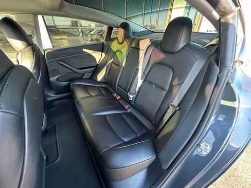 Used 2023 Tesla Model 3 Performance image 22