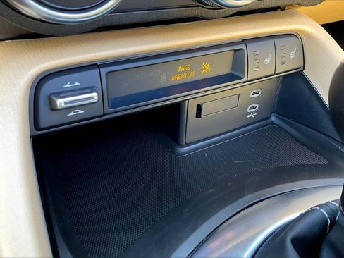 Used 2025 MAZDA MX-5 Miata RF Grand Touring image 21