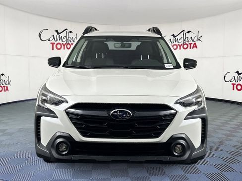 Used 2025 Subaru Outback Premium image 3