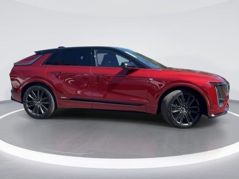 New 2026 Cadillac Lyriq V AWD/4WD image 2