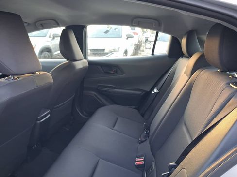 Used 2025 Toyota Prius LE FWD image 8