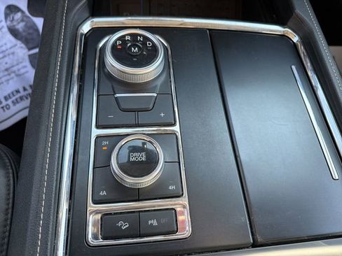 Used 2022 Ford Expedition XLT AWD/4WD image 23