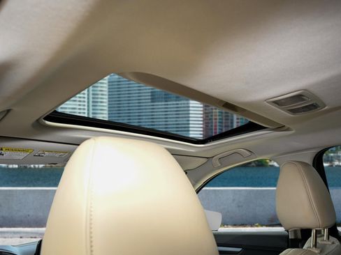 Used 2019 MAZDA CX-5 Touring image 28