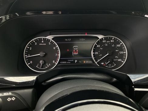 Used 2023 Nissan Pathfinder SL w/ SL Premium Package FWD image 45