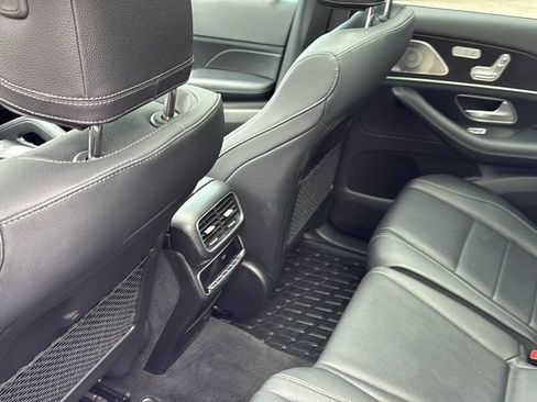 Used 2023 Mercedes-Benz GLS 450 4MATIC image 30