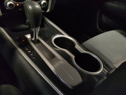 Used 2017 Nissan Pathfinder S image 26