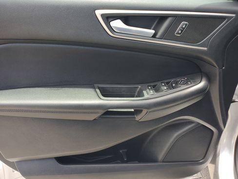 Used 2022 Ford Edge SEL image 25