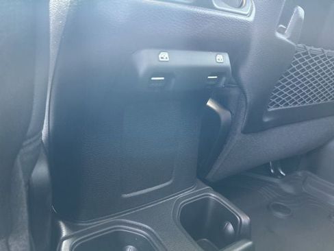 New 2026 Jeep Gladiator Sport image 40