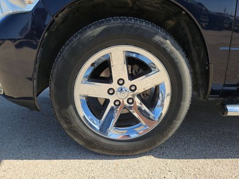 Used 2012 RAM 1500 Express image 30