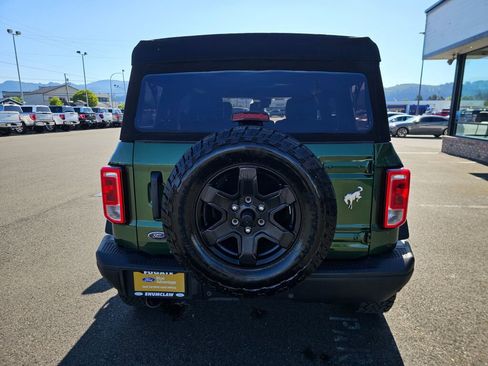 Used 2024 Ford Bronco Black Diamond AWD/4WD image 8