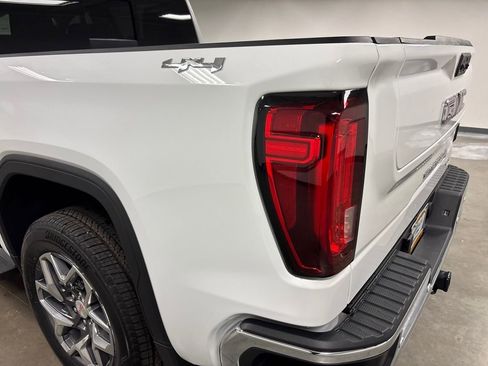 New 2026 GMC Sierra 1500 SLT w/ SLT Premium Plus Package image 14