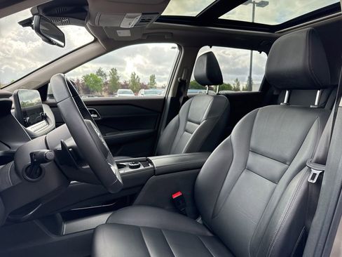 Used 2021 Nissan Rogue SL w/ Premium Package AWD/4WD image 9
