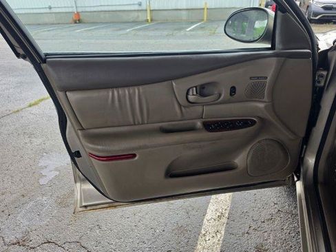 Used 1999 Buick Century Limited FWD image 19