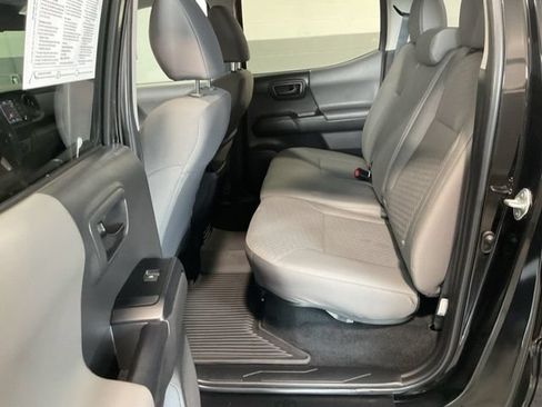 Used 2023 Toyota Tacoma SR AWD/4WD image 18