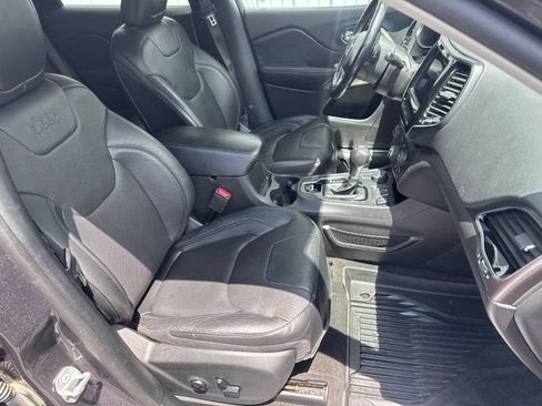 Used 2020 Jeep Cherokee Limited AWD/4WD image 29