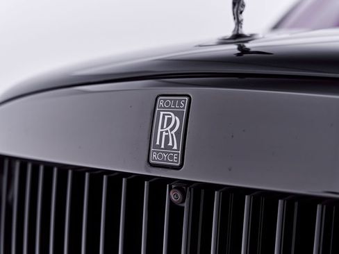 Used 2024 Rolls-Royce Cullinan Black Badge w/ Driver's Package AWD/4WD image 17