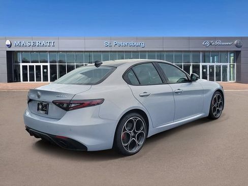 New 2026 Alfa Romeo Giulia w/ Driving Assist Package RWD image 4