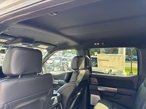 New 2026 Ford F250 Platinum image 17