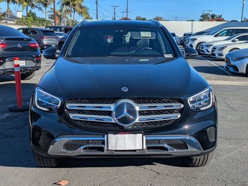 Used 2022 Mercedes-Benz GLC 300 4MATIC image 2